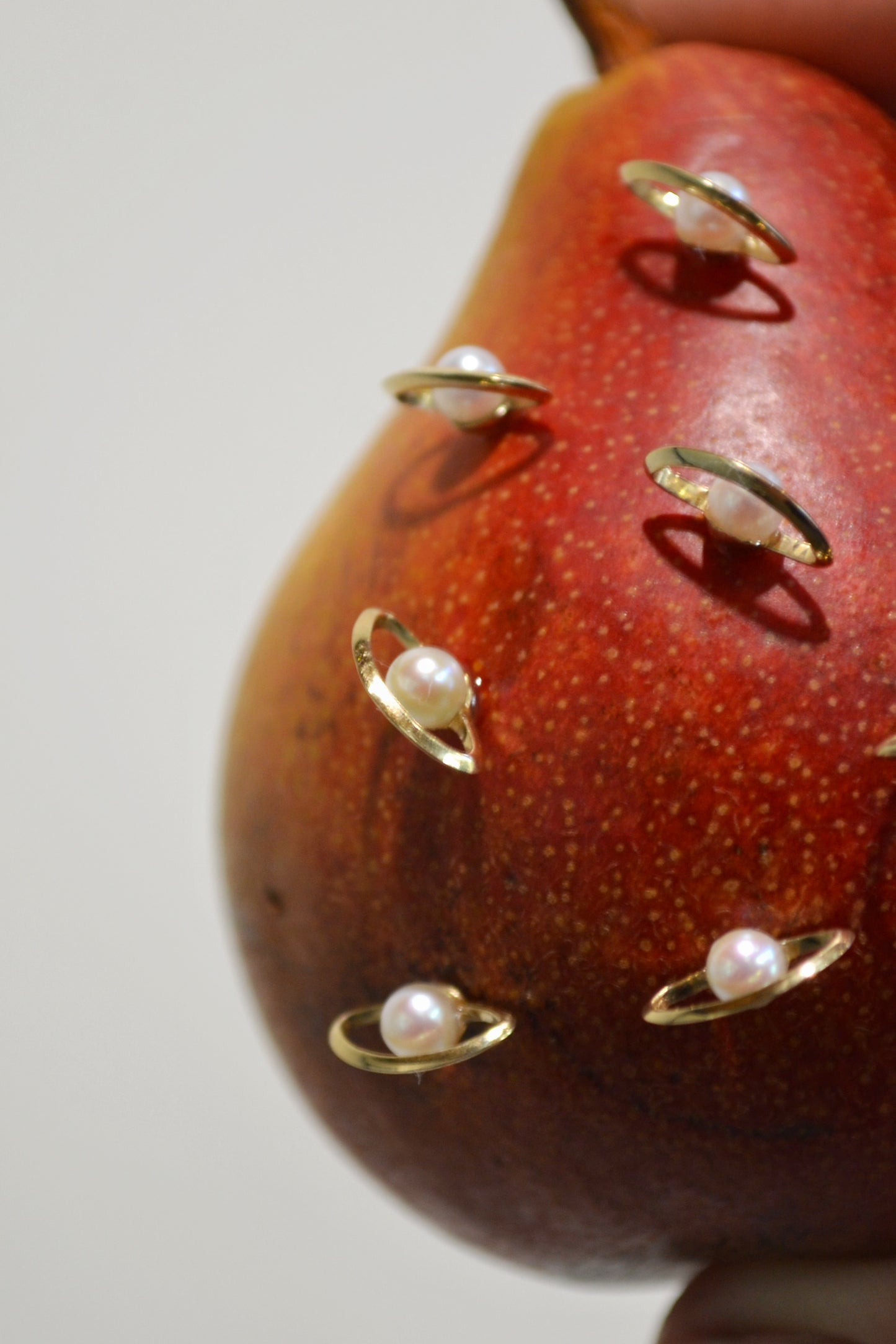 Aretes Saturno